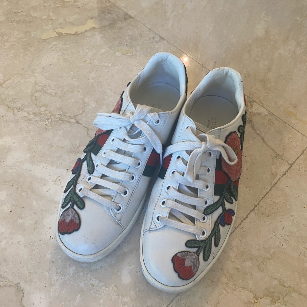 GUCCI SNEAKERS SIZE IT38
